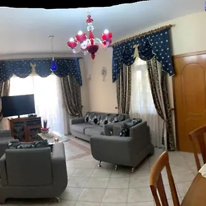 Villa Christina's House With 2 Bedrooms And Free Parking, Gjirokastër